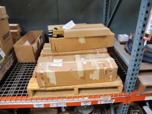 LOT TO INCLUDE: (3) LESLIE TEMPERATURE PROBES, (23) BACK CONNECTED GAUGES. LOADING & HANDLING FEE $15-4534